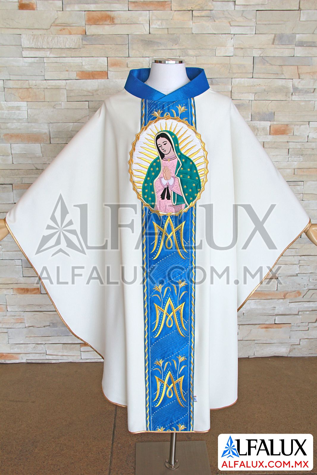 14 AVE MARIA Alfalux Casulla Central Blanco Azul Rey Tafeta Brocado Medallon Virgen (1)